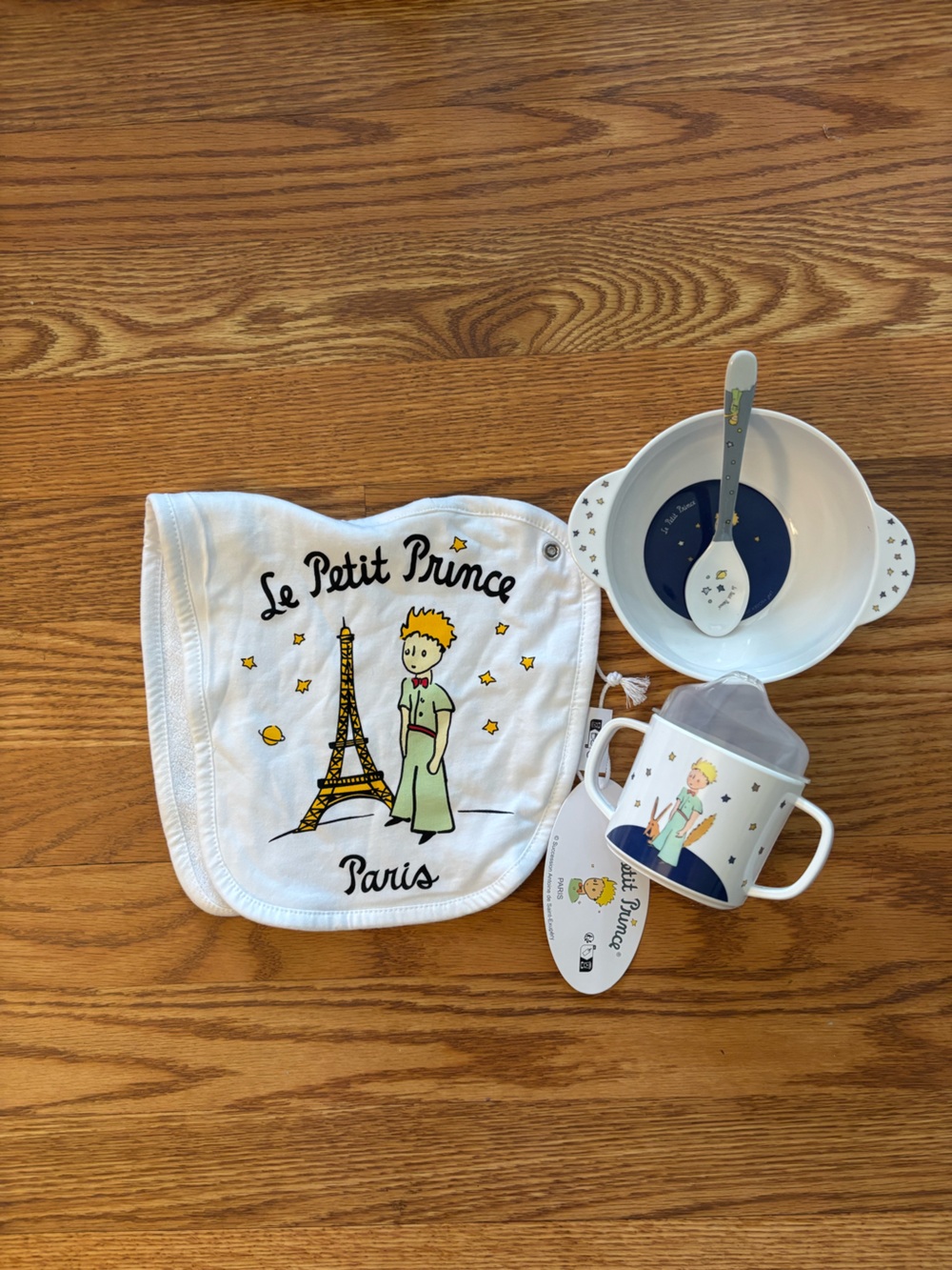 Le Petit Prince Baby Feeding Set NWT Bib Bowl Spoon Training Cup Gift Set